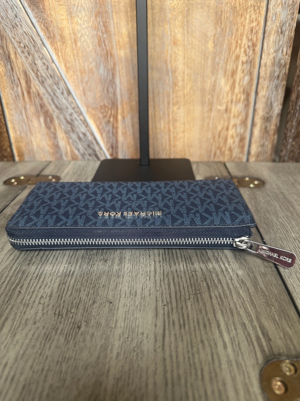 Michael Kors Navy MK Logo Zip Wallet with Silver Hardware - Picture 3 of 12